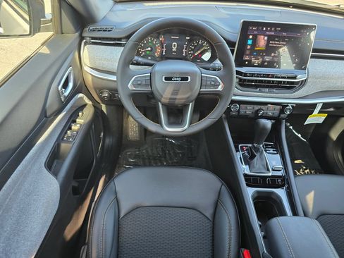 New 2026 Jeep Compass Latitude AWD/4WD image 29