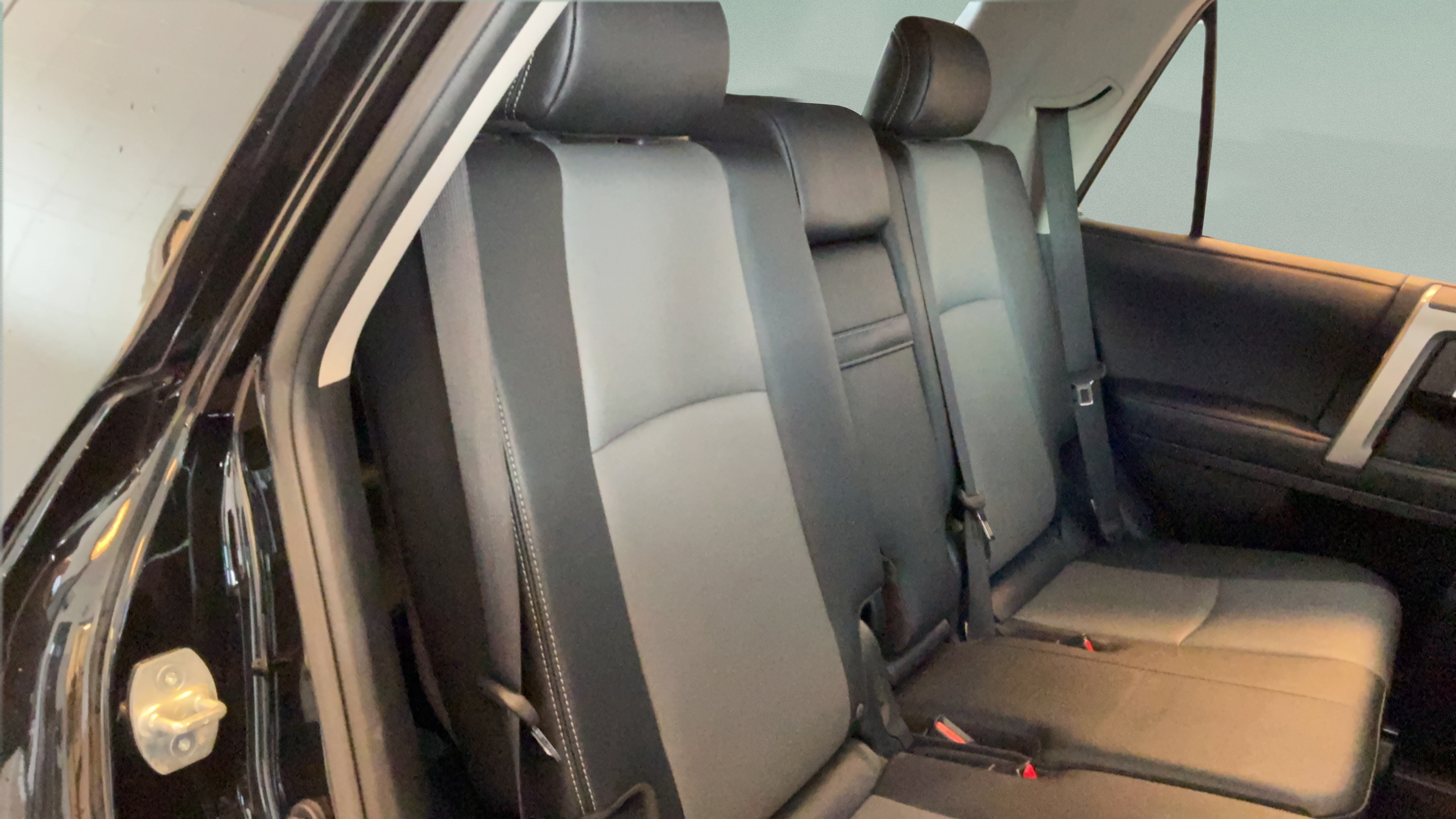 Used 2021 Toyota 4Runner SR5 Premium AWD/4WD image 38