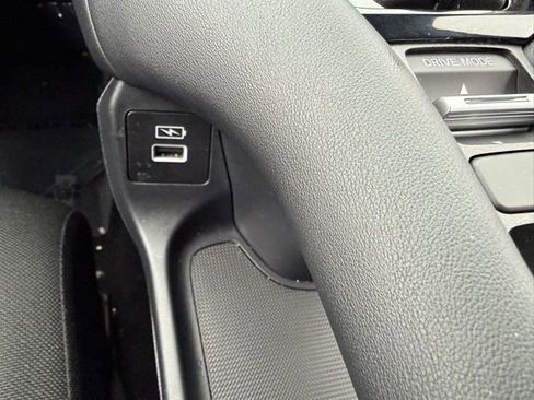 Certified 2023 Honda HR-V LX image 25