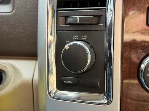 Used 2011 RAM 2500 Laramie w/ Protection Group image 21