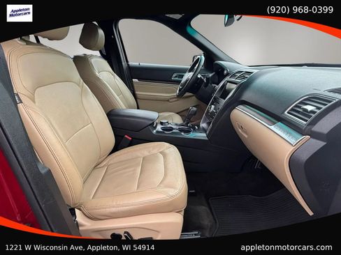 Used 2016 Ford Explorer Limited AWD/4WD image 39