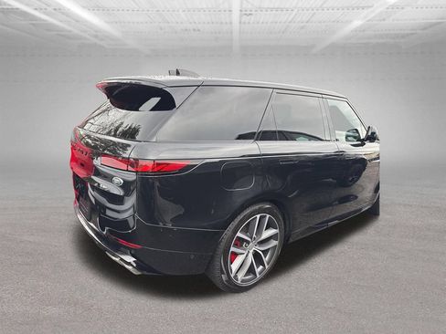 Used 2023 Land Rover Range Rover Sport First Edition AWD/4WD image 9