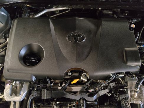 Used 2021 Toyota Camry SE image 30