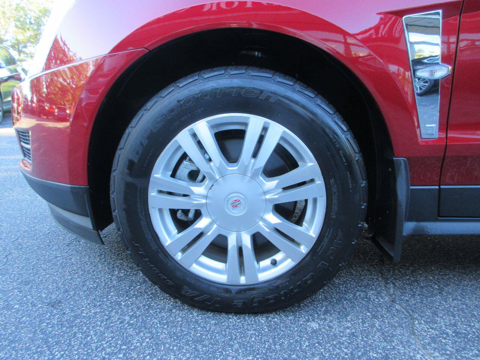 Used 2012 Cadillac SRX Luxury FWD image 23