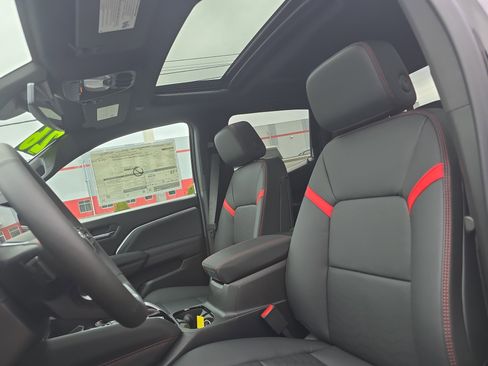 New 2026 Chevrolet Colorado Z71 image 12