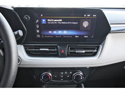 Used 2024 Chevrolet TrailBlazer LT w/ Driver Confidence Package FWD image 25