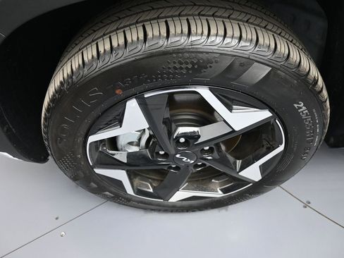 New 2025 Kia Seltos S image 14