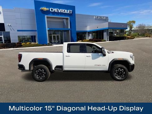 Used 2025 GMC Sierra 2500 AT4X AWD/4WD image 8