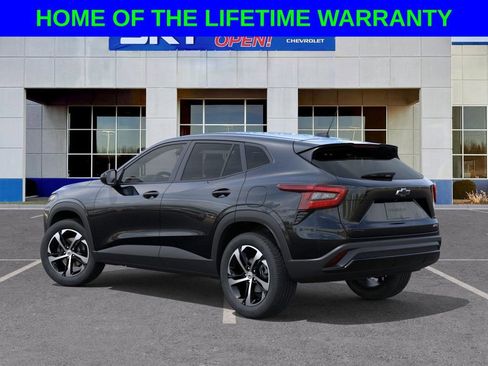 New 2026 Chevrolet Trax RS image 3