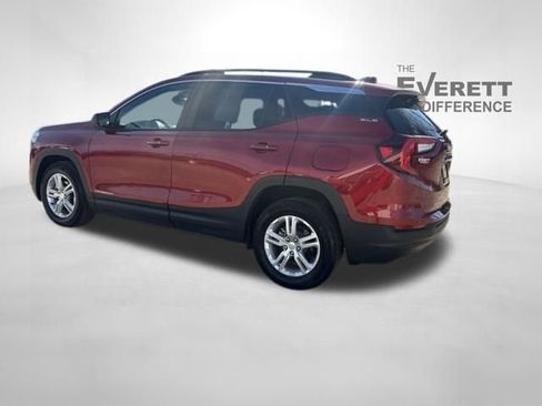 Used 2023 GMC Terrain SLE w/ Driver Convenience Package image 5