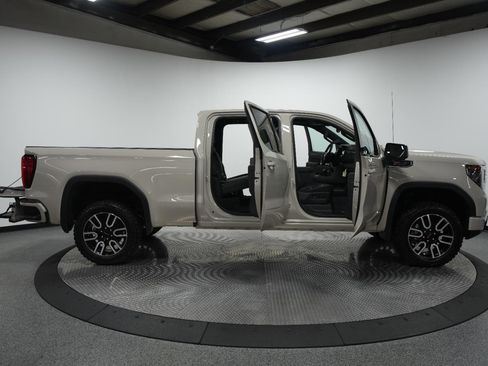New 2026 GMC Sierra 1500 AT4 w/ AT4 Premium Package image 10