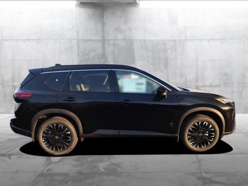 New 2026 Nissan Rogue SV image 5