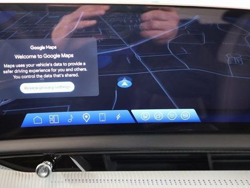 New 2026 Cadillac Optiq Luxury 1 image 22