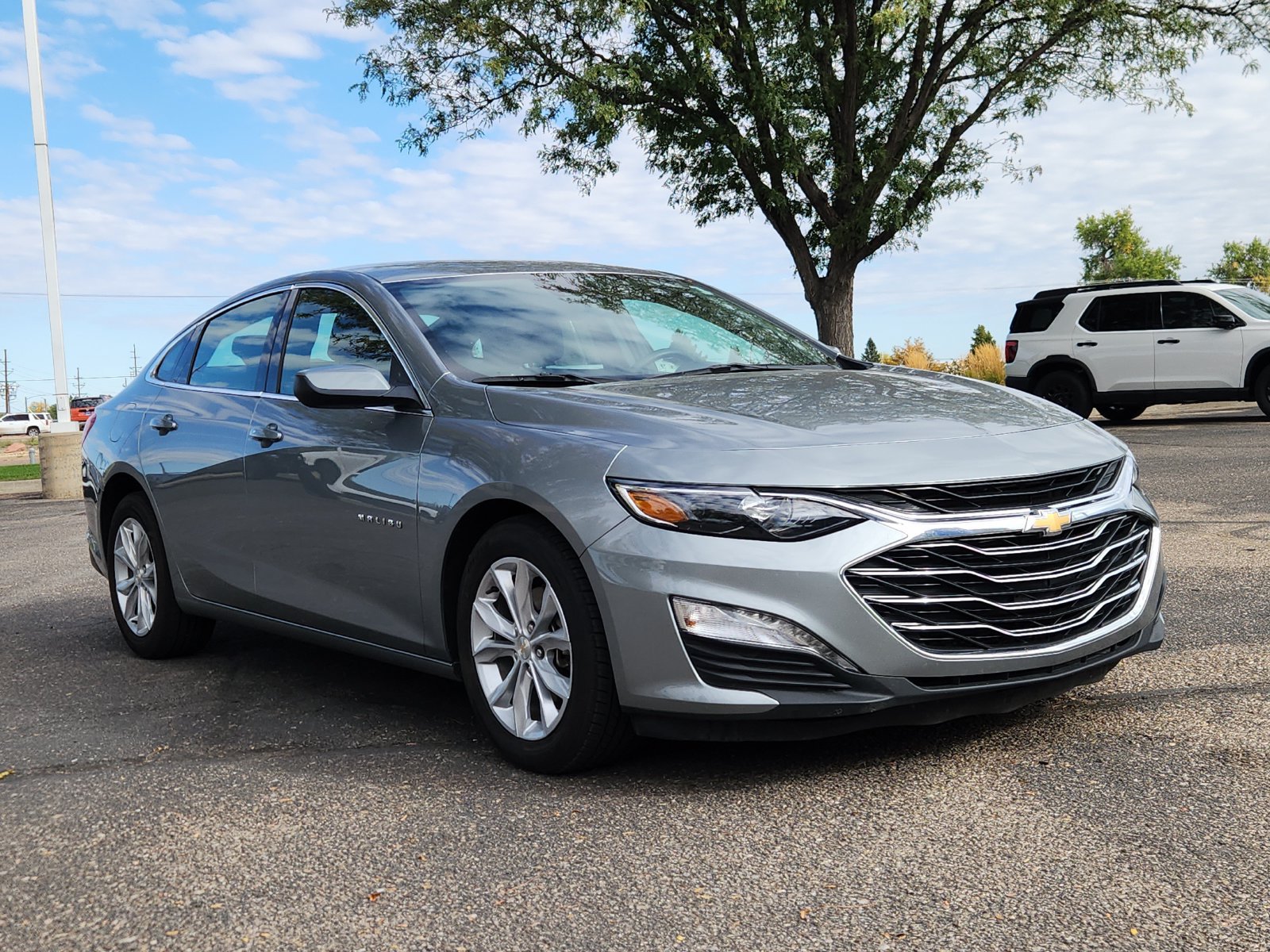 Used 2025 Chevrolet Malibu LT FWD image 7