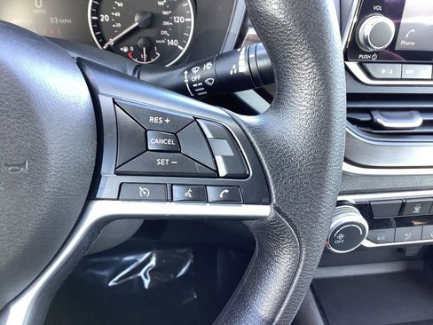 Used 2024 Nissan Altima 2.5 SV image 20