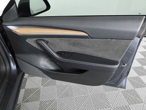Used 2023 Tesla Model 3 Standard Range RWD image 10