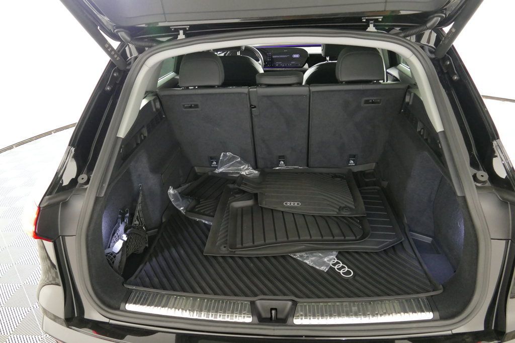 Certified 2025 Audi Q5 Premium w/ Convenience Package AWD/4WD image 33