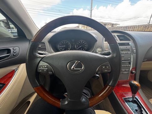 Used 2012 Lexus ES 350 w/ Preferred Accessory Pkg image 16