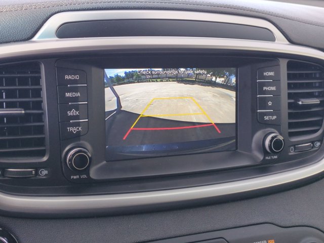 Used 2020 Kia Sorento EX FWD image 11