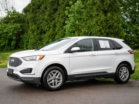 Used 2024 Ford Edge SEL image 8