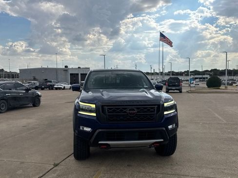 Used 2022 Nissan Frontier PRO-4X AWD/4WD image 4