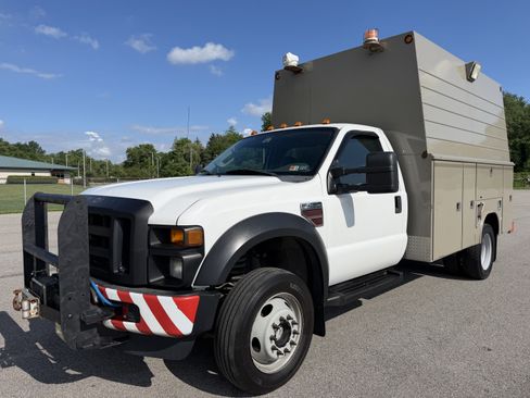 Used 2008 Ford F450 4x4 Regular Cab Super Duty image 6