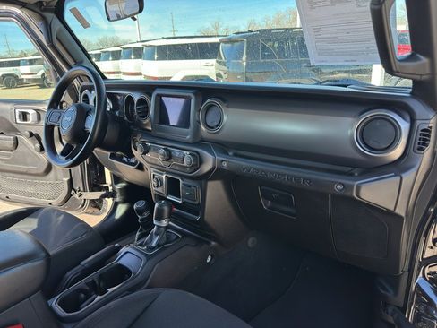 Used 2023 Jeep Wrangler Sport image 28