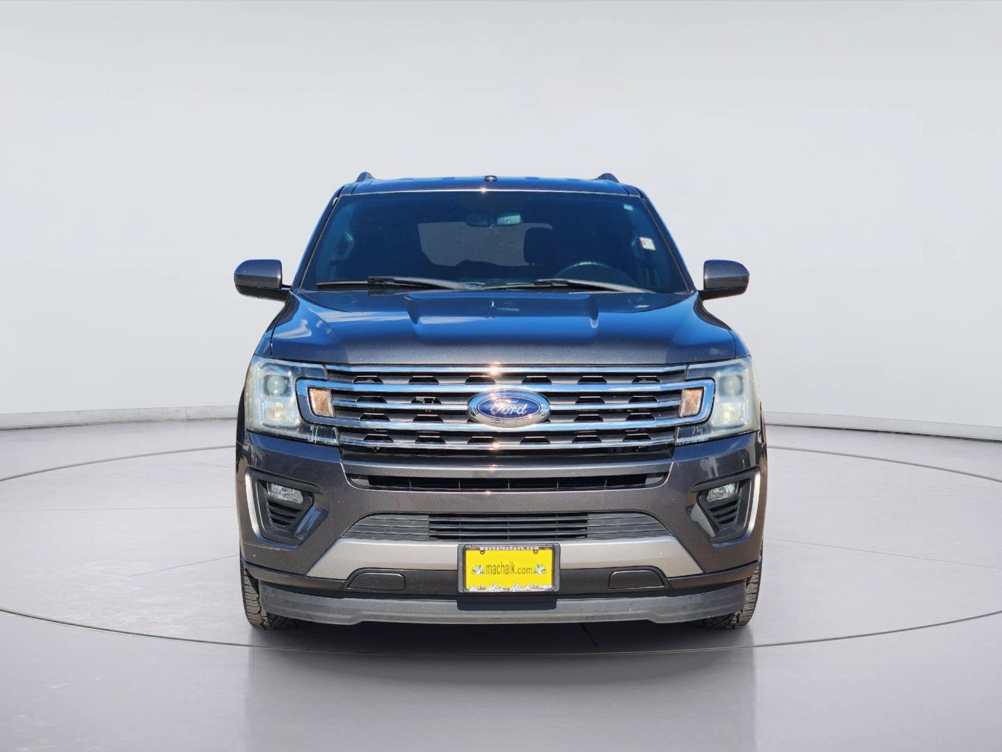 Used 2019 Ford Expedition XLT RWD image 2