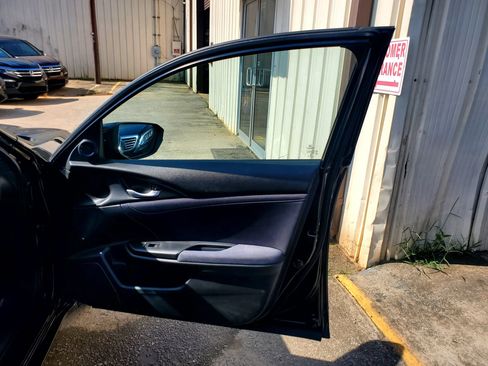 Used 2019 Honda Insight EX image 24
