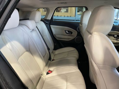 Used 2017 Land Rover Range Rover Evoque HSE image 34