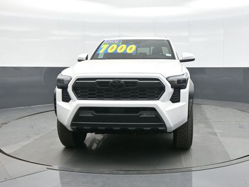 New 2026 Toyota Tacoma TRD Off-Road image 2