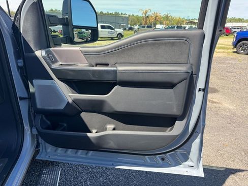 New 2026 Ford F250 Platinum image 22