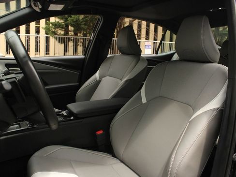 Used 2025 Toyota Camry SE w/ Multimedia Upgrade Package FWD image 14