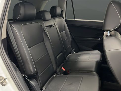 Used 2021 Volkswagen Tiguan SEL AWD/4WD image 26