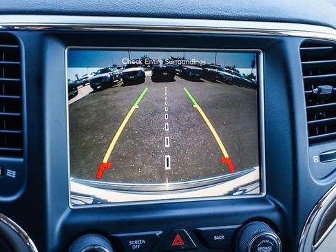 Used 2017 Jeep Grand Cherokee Overland w/ Jeep Active Safety Group AWD/4WD image 28