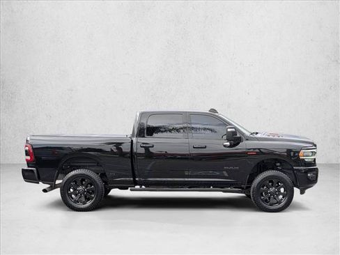 Used 2024 RAM 2500 Laramie w/ Night Edition AWD/4WD image 4
