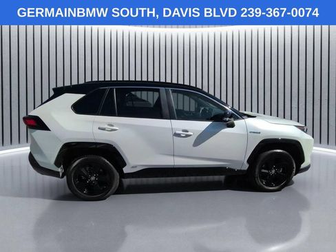 Used 2021 Toyota RAV4 XSE w/ XSE Grade Weather Package AWD/4WD image 4