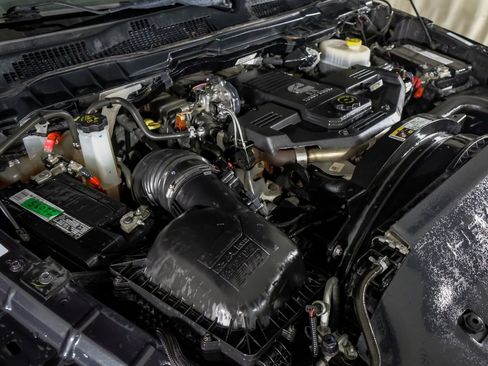 Used 2017 RAM 2500 SLT AWD/4WD image 47