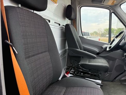 Used 2017 Mercedes-Benz Sprinter 3500 w/ Suspension Package II image 15
