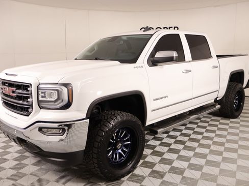 Used 2017 GMC Sierra 1500 SLT image 11