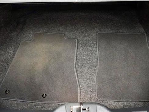 Used 2010 Ford Mustang GT image 39