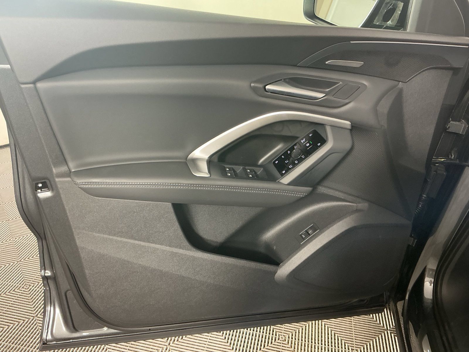 New 2026 Audi Q5 Premium Plus AWD/4WD image 13