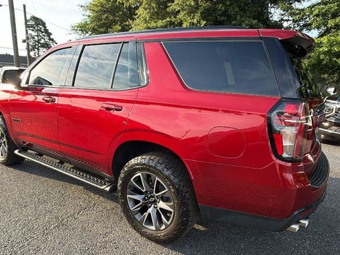 Used 2024 Chevrolet Tahoe Z71 w/ Z71 Off-Road Package AWD/4WD image 11