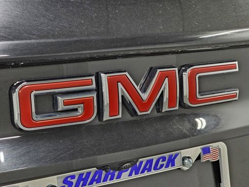 Used 2025 GMC Acadia Elevation image 26