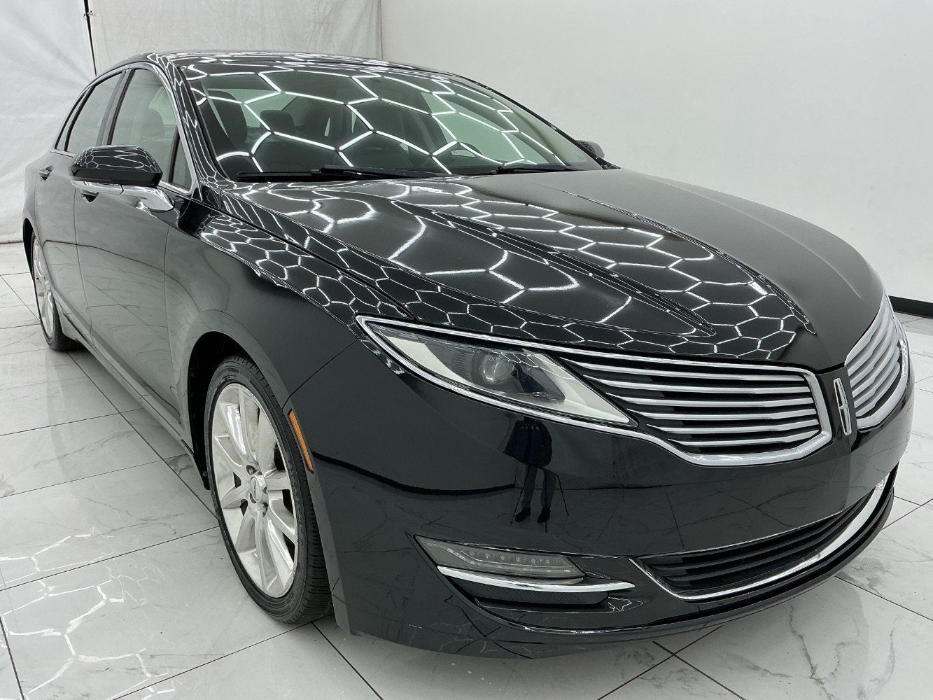 Used 2014 Lincoln MKZ AWD w/ Equipment Group 102A Reserve image 3
