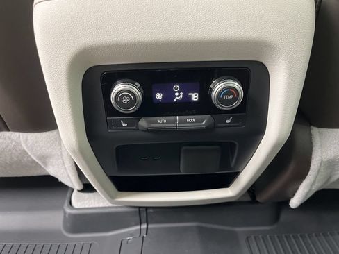 New 2026 GMC Acadia Denali w/ Super Cruise Package FWD image 23