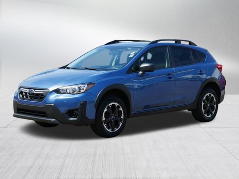 Used 2023 Subaru Crosstrek 2.0i AWD/4WD image 3