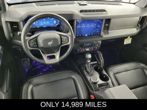 Used 2025 Ford Bronco Badlands AWD/4WD image 32