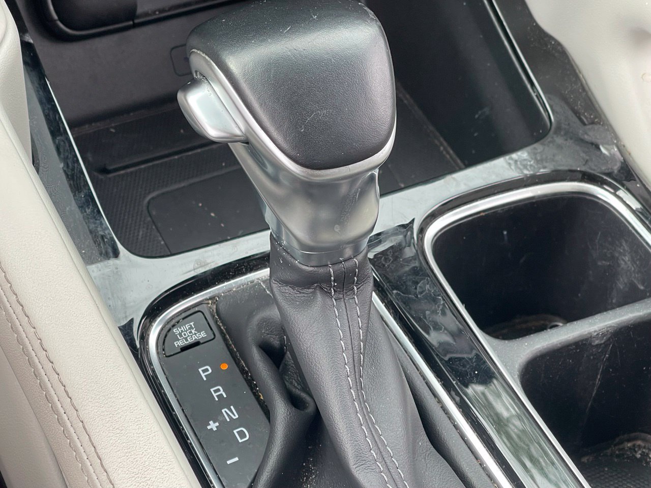 Used 2021 Kia Telluride EX w/ EX Premium Package FWD image 7