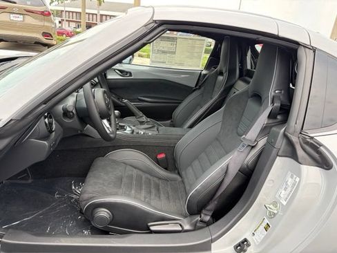 Used 2026 MAZDA MX-5 Miata RF Club RWD image 8